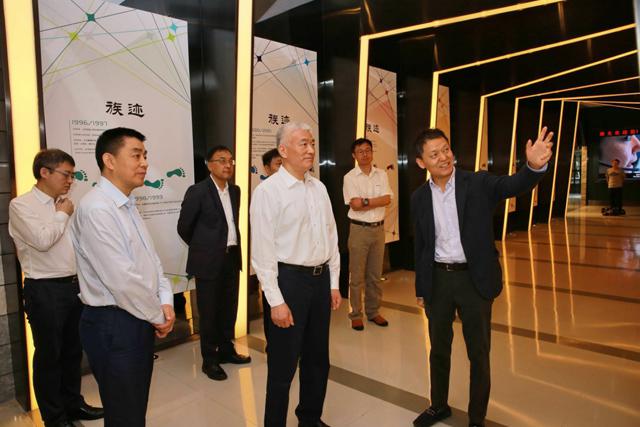 科技部部长王志刚到壹定发激光调研